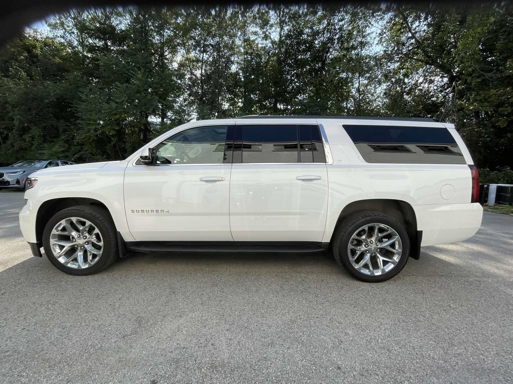 Used 2020 Chevrolet Suburban LT AWD/4WD image 2