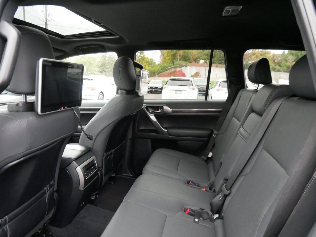 Certified 2022 Lexus GX 460 Premium w/ Premium Package AWD/4WD image 11