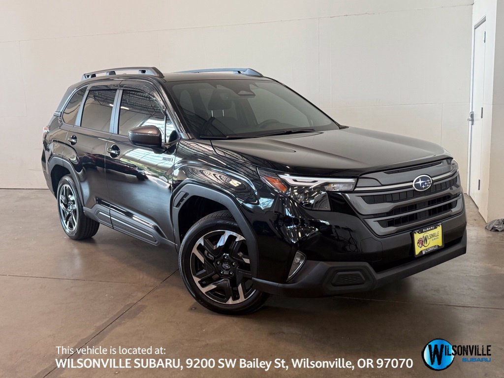 Used 2025 Subaru Forester Premium AWD/4WD image 1
