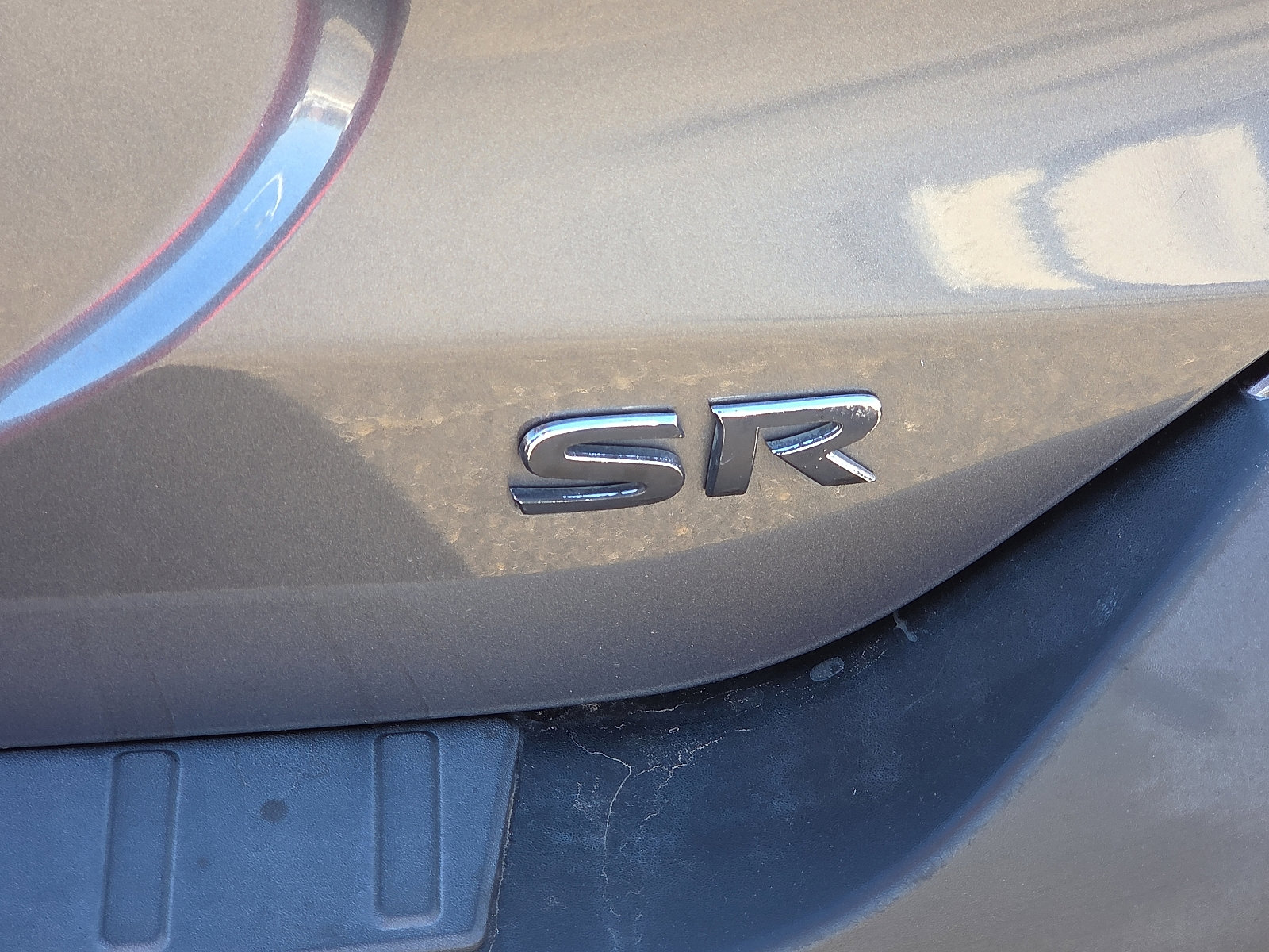 Used 2018 Nissan Kicks SR w/ Premium Package image 8