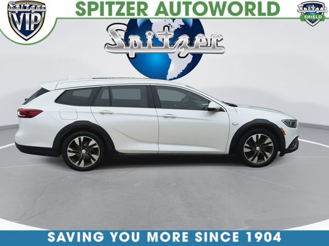Used 2019 Buick Regal Essence w/ Sights and Sounds Package AWD/4WD image 10
