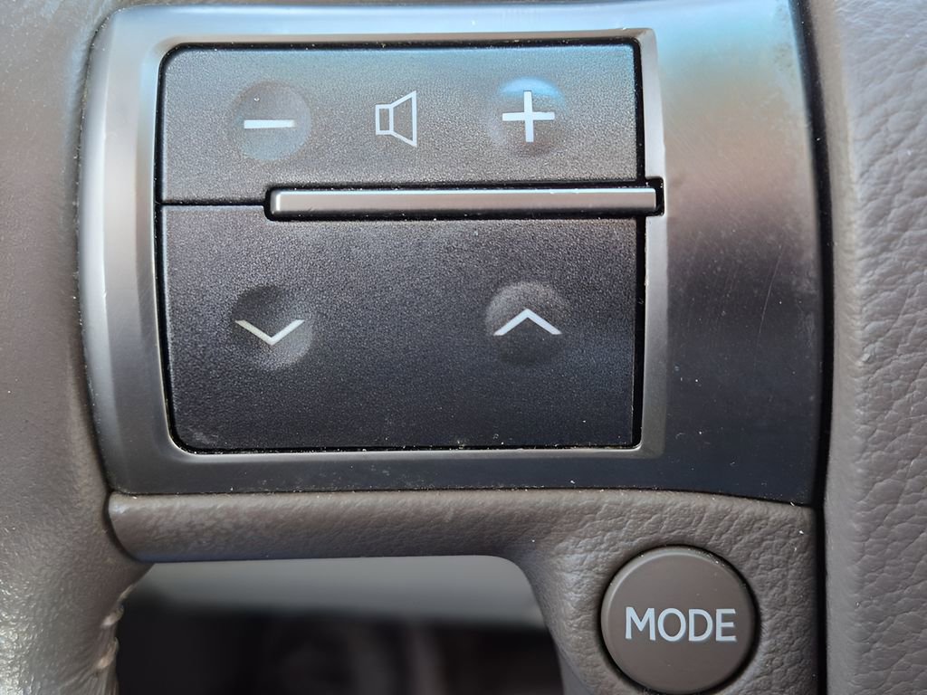 Used 2013 Lexus GX 460 w/ Comfort Plus Pkg image 12