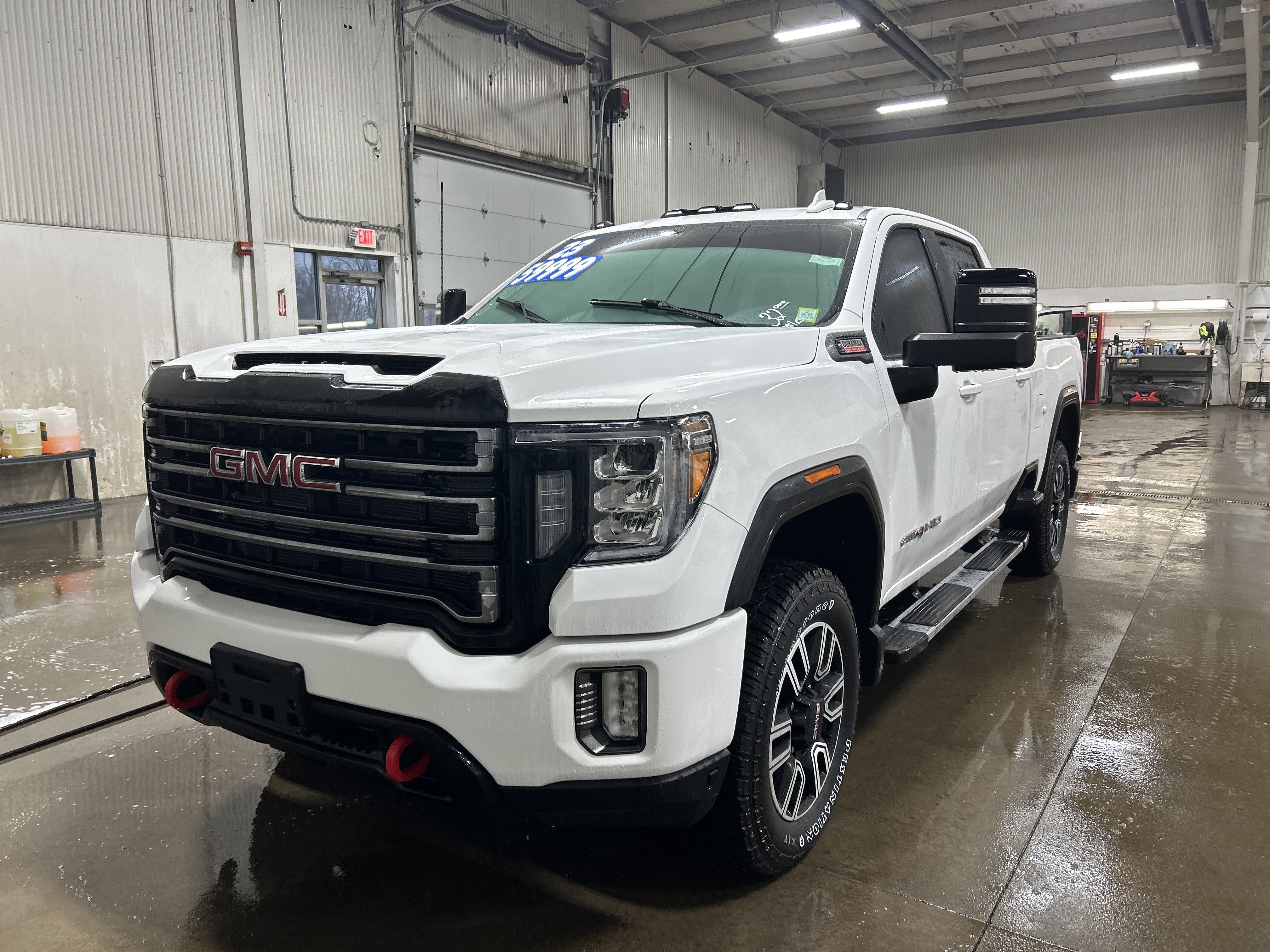 Used 2023 GMC Sierra 2500 AT4 w/ Gooseneck/5TH Wheel Package image 4