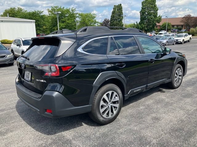 Used 2024 Subaru Outback Premium AWD/4WD image 3