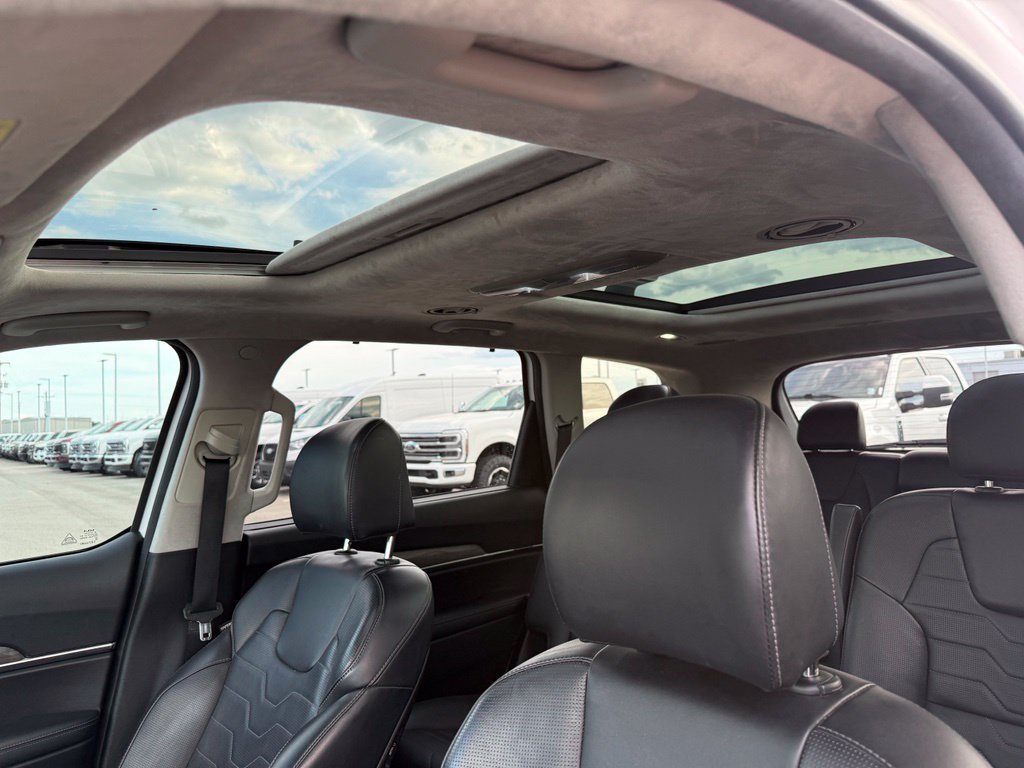 Used 2022 Kia Telluride SX w/ SX Prestige Package AWD/4WD image 8