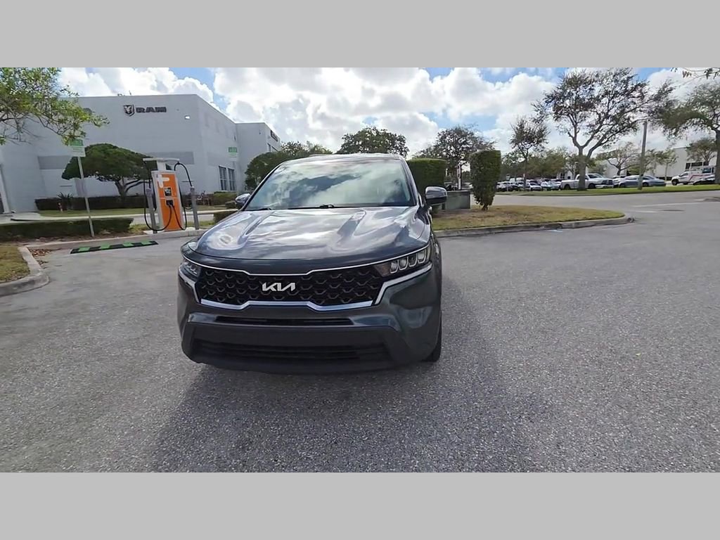 Used 2022 Kia Sorento LX image 44
