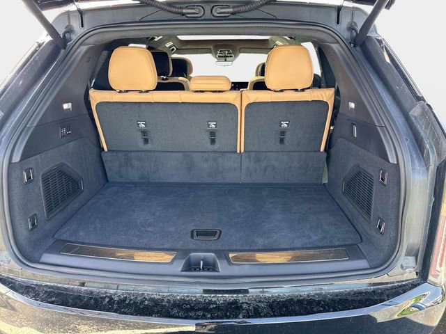 Used 2025 Cadillac Escalade IQ Sport 2 image 5