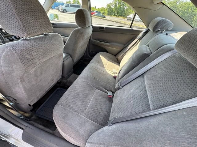 Used 2002 Toyota Camry LE FWD image 12