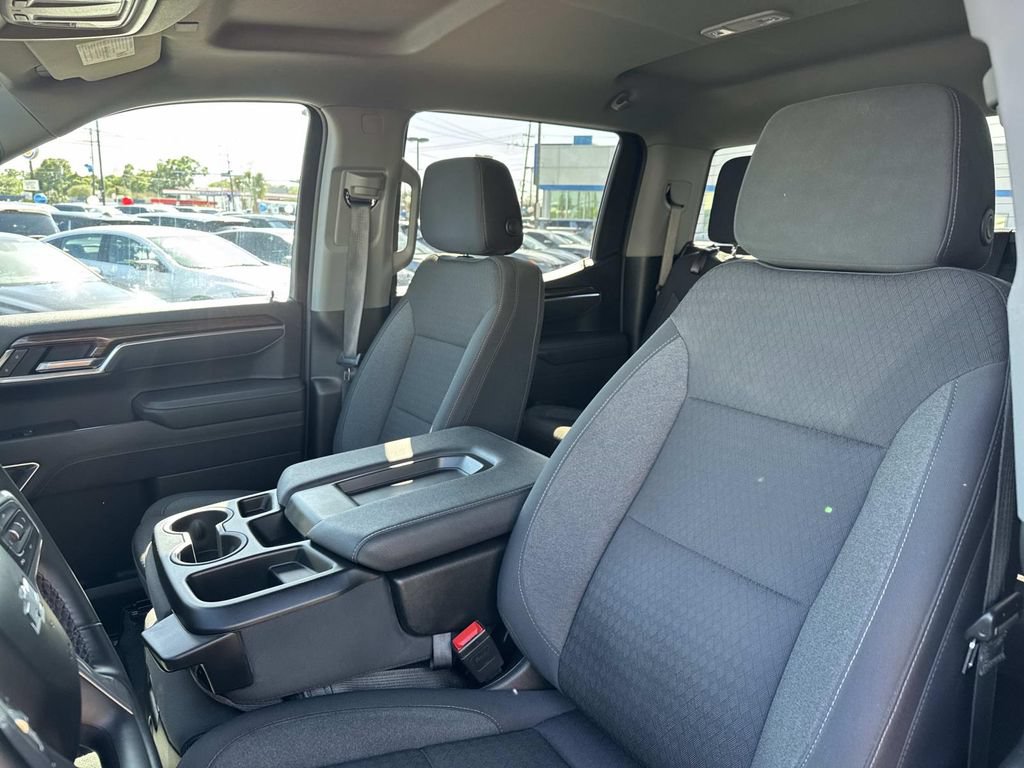 Used 2025 Chevrolet Silverado 1500 LT Trail Boss w/ Protection Package AWD/4WD image 17