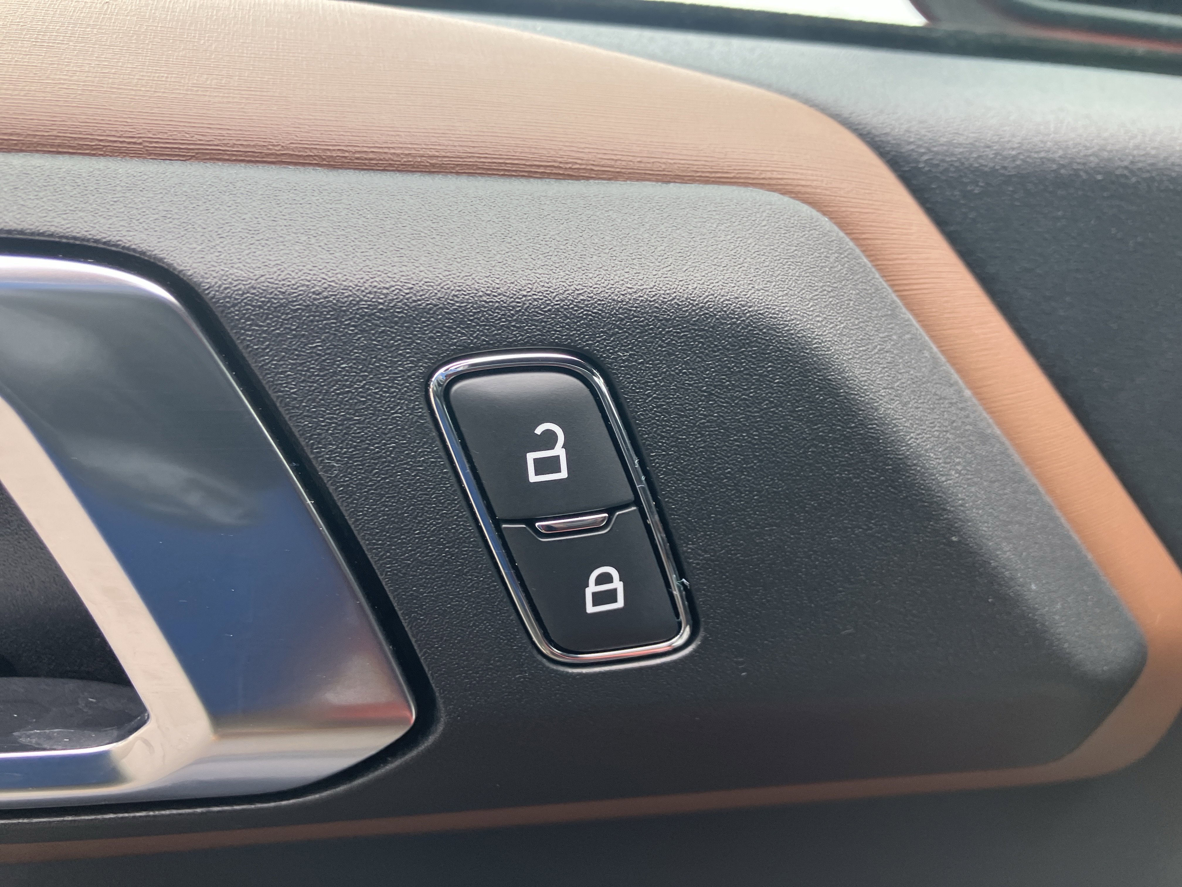 Used 2024 Ford Bronco Outer Banks image 17