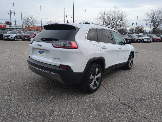 Used 2019 Jeep Cherokee Limited image 5