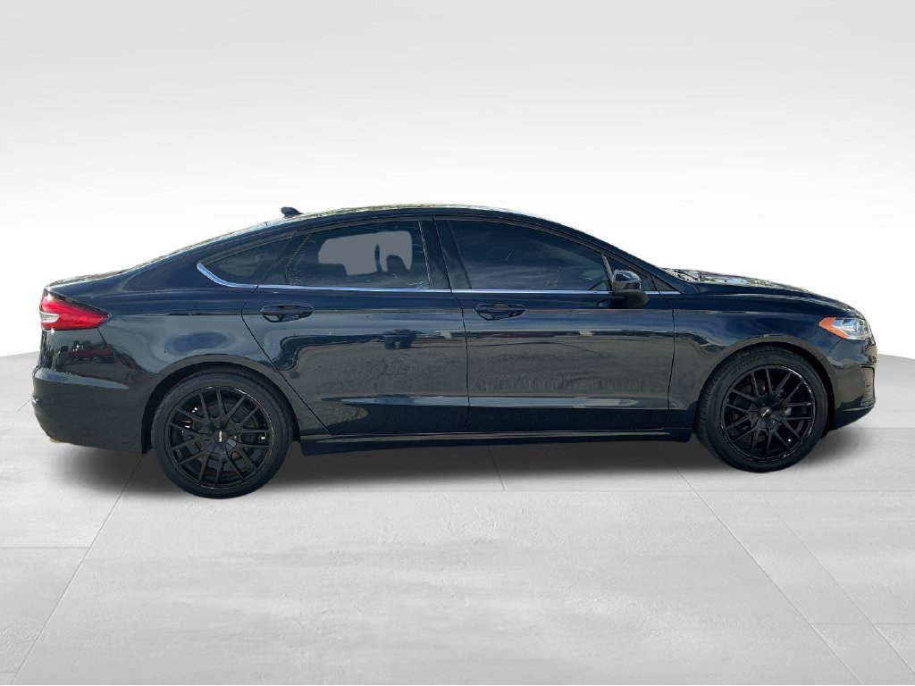 Used 2020 Ford Fusion SE FWD image 7