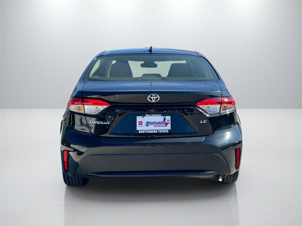 Used 2022 Toyota Corolla LE w/ LE Convenience Package image 6