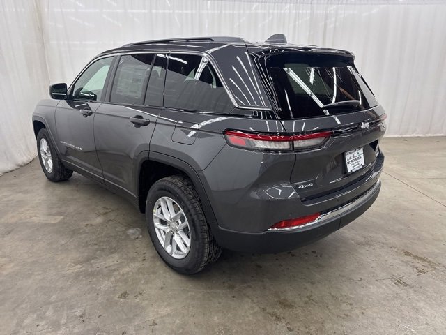 New 2025 Jeep Grand Cherokee Laredo X w/ Luxury Tech Group I image 22