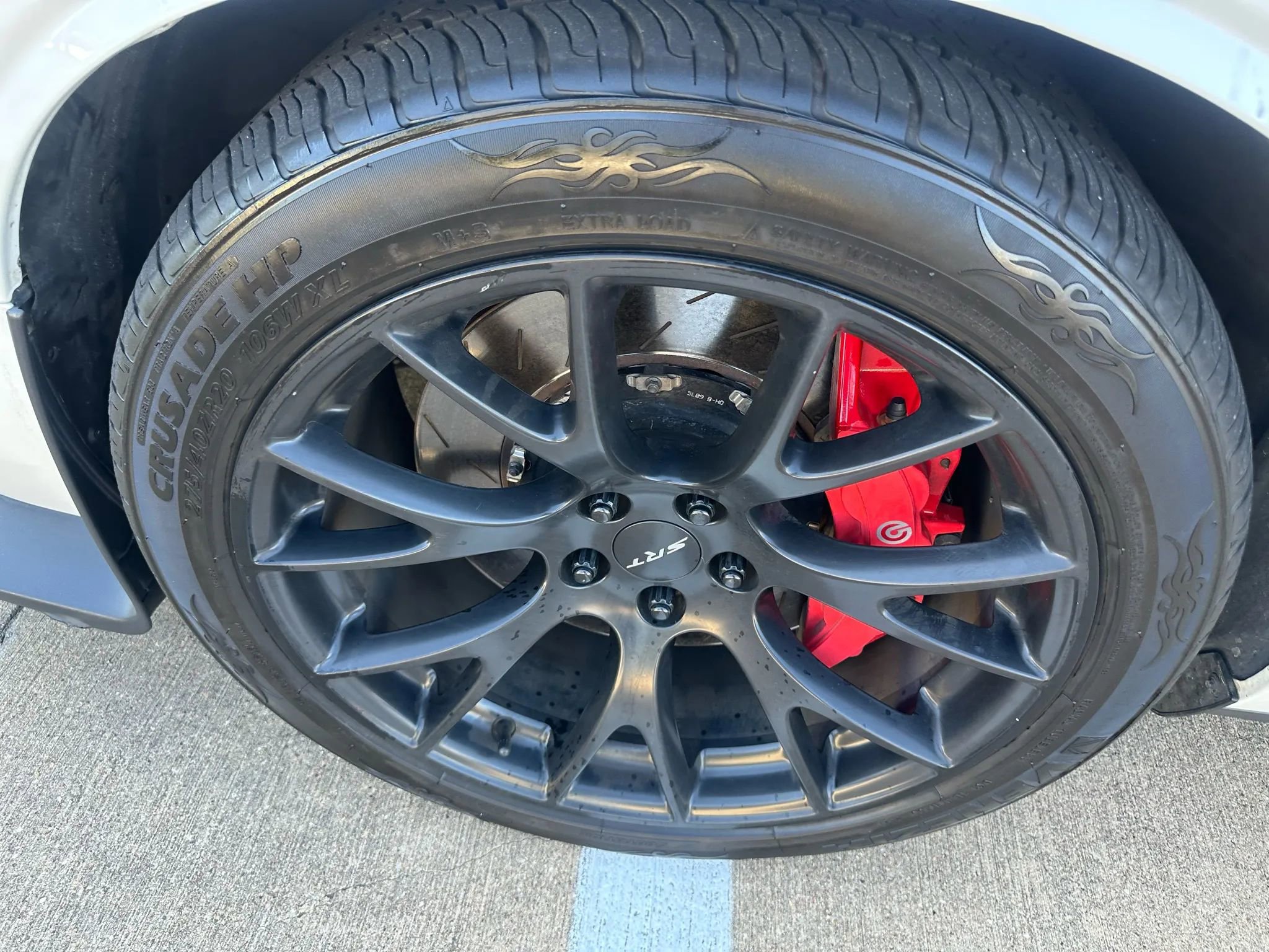 Used 2016 Dodge Challenger SRT Hellcat image 3