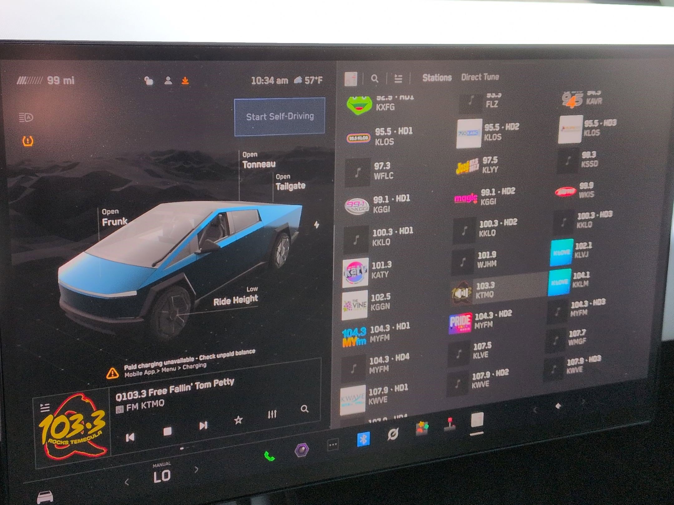 Used 2024 Tesla Cybertruck AWD Crew Cab image 22