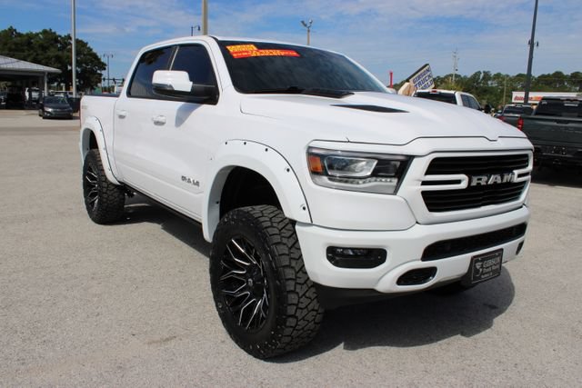Used 2023 RAM 1500 Laramie AWD/4WD image 15