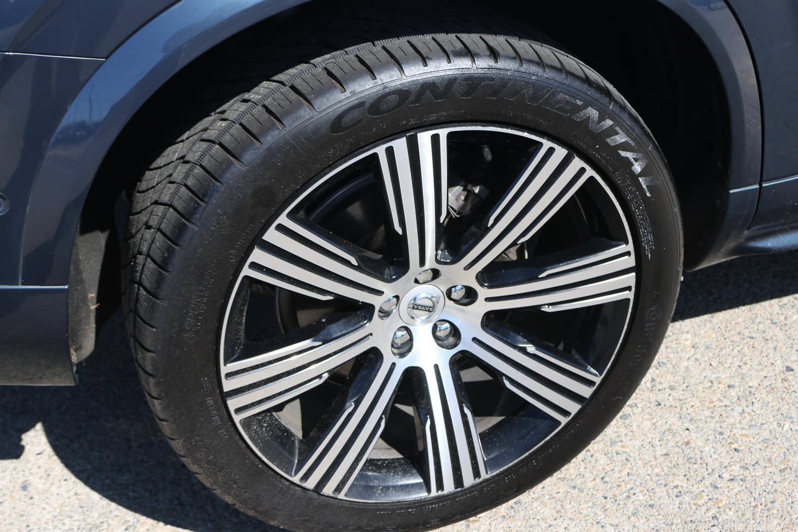 Used 2023 Volvo XC90 B6 Ultimate w/ Protection Package Premier AWD/4WD image 13