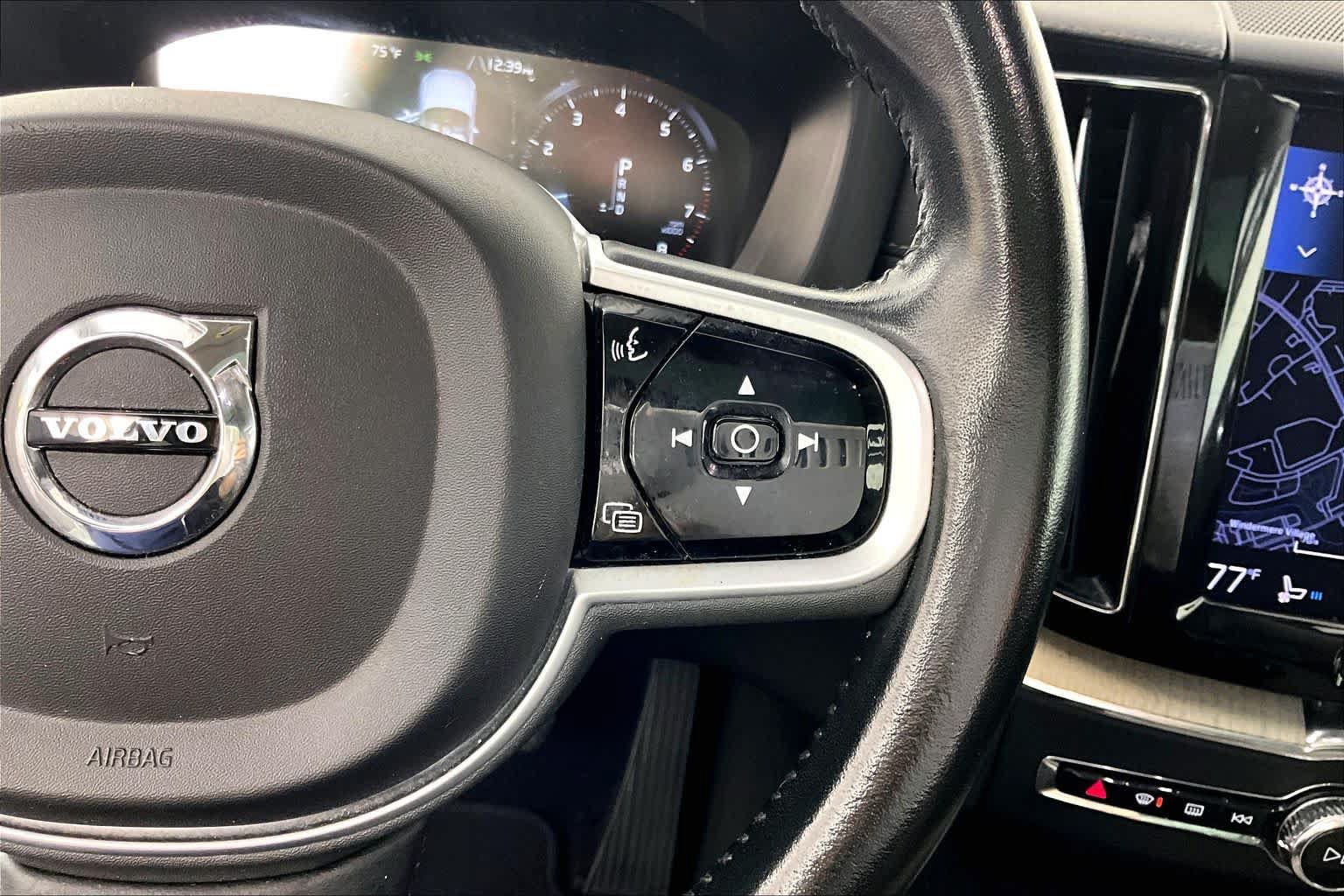 Used 2021 Volvo XC60 T6 Inscription AWD/4WD image 23