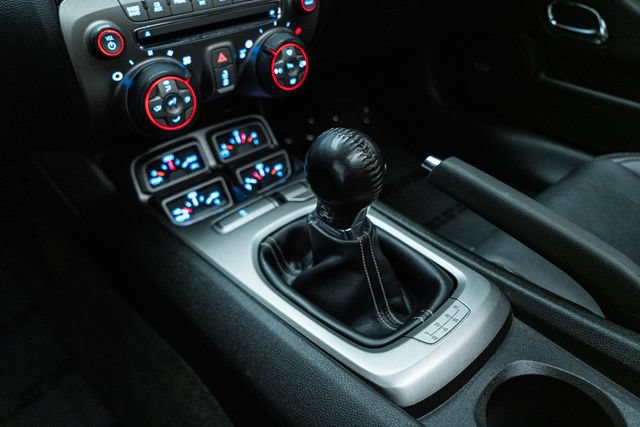 Used 2012 Chevrolet Camaro SS RWD image 25