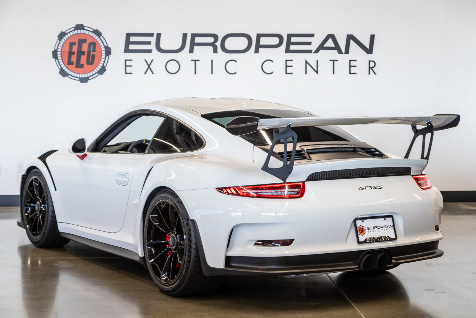 Used 2016 Porsche 911 GT3 RS RWD image 8