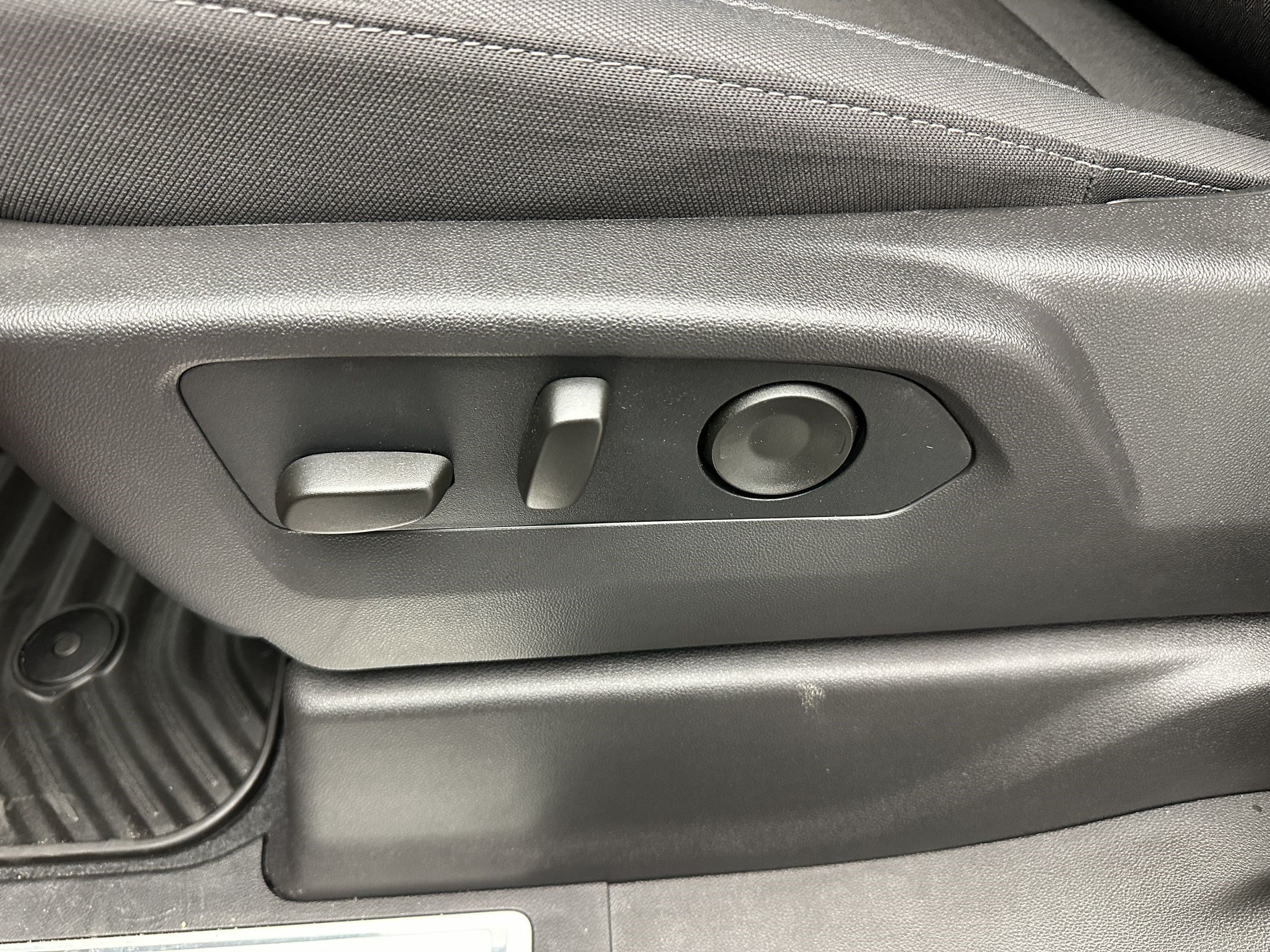 Certified 2026 Chevrolet Silverado 1500 LT AWD/4WD image 15
