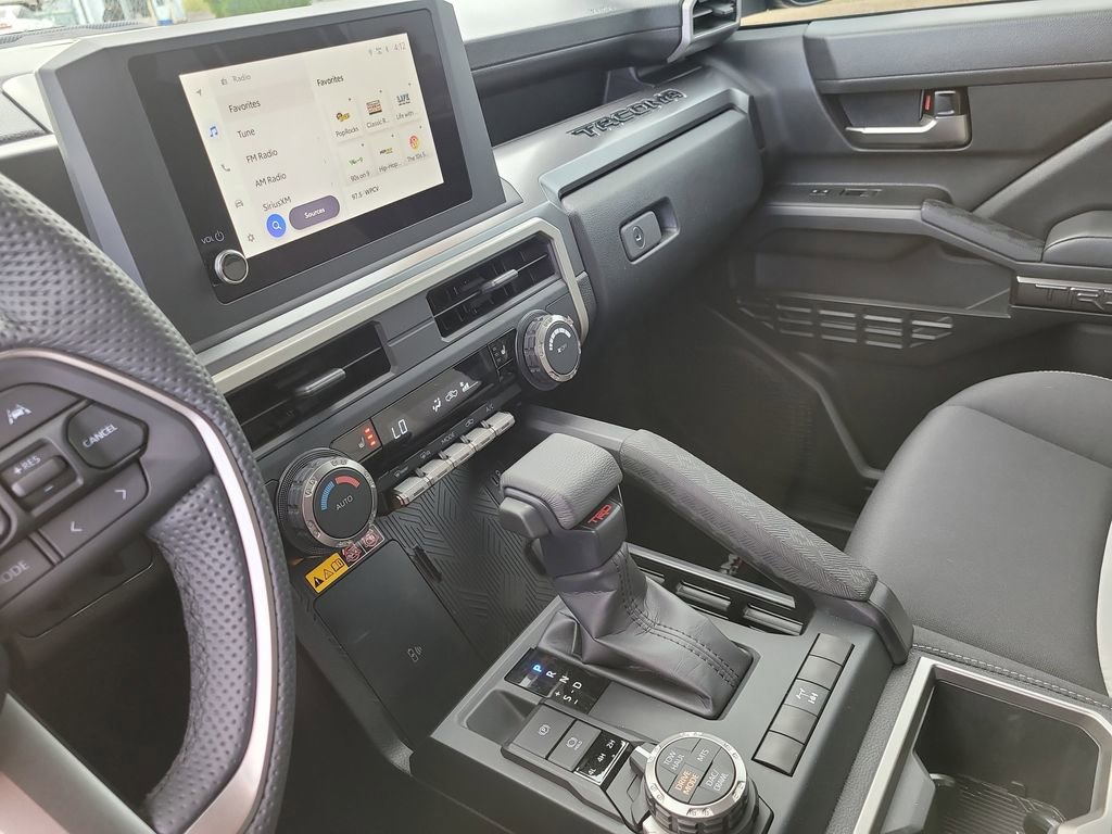 Used 2025 Toyota Tacoma TRD Off-Road image 18