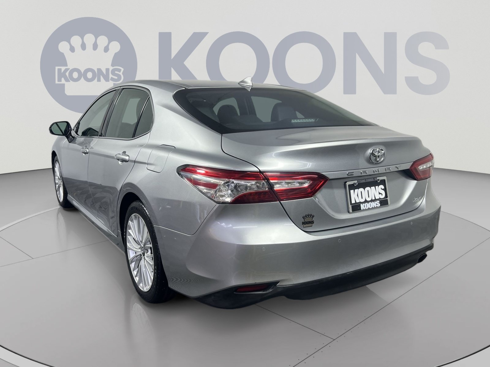 Used 2018 Toyota Camry XLE w/ Audio Package FWD image 8