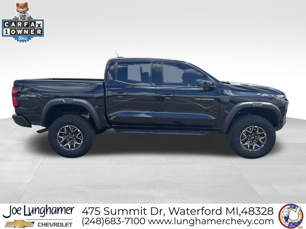 Used 2025 Chevrolet Colorado ZR2 w/ Technology Package AWD/4WD image 2