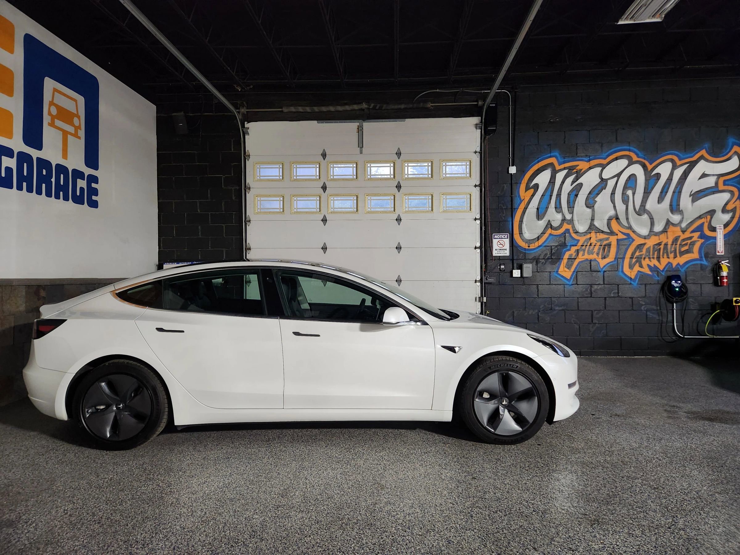 Used 2020 Tesla Model 3 Long Range image 9