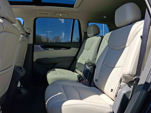 Certified 2025 Cadillac XT6 Premium Luxury w/ LPO, Floor Liner Package image 8