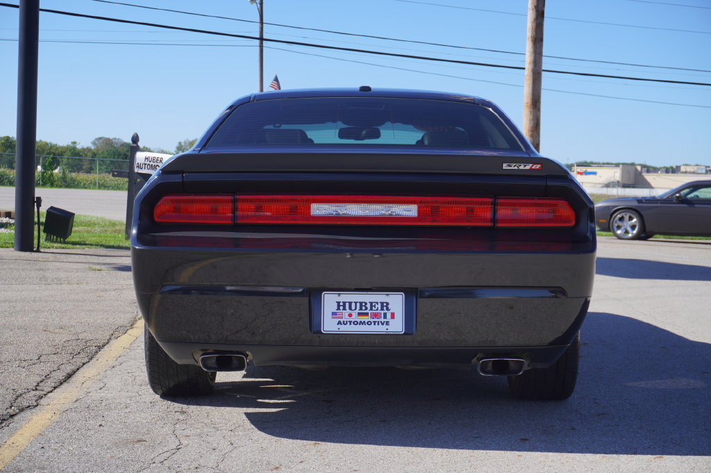 Used 2009 Dodge Challenger SRT8 w/ SRT Option Group II RWD image 6