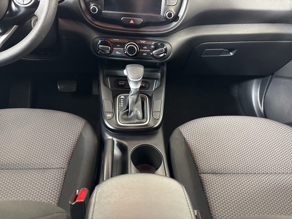 Used 2023 Kia Soul LX image 22