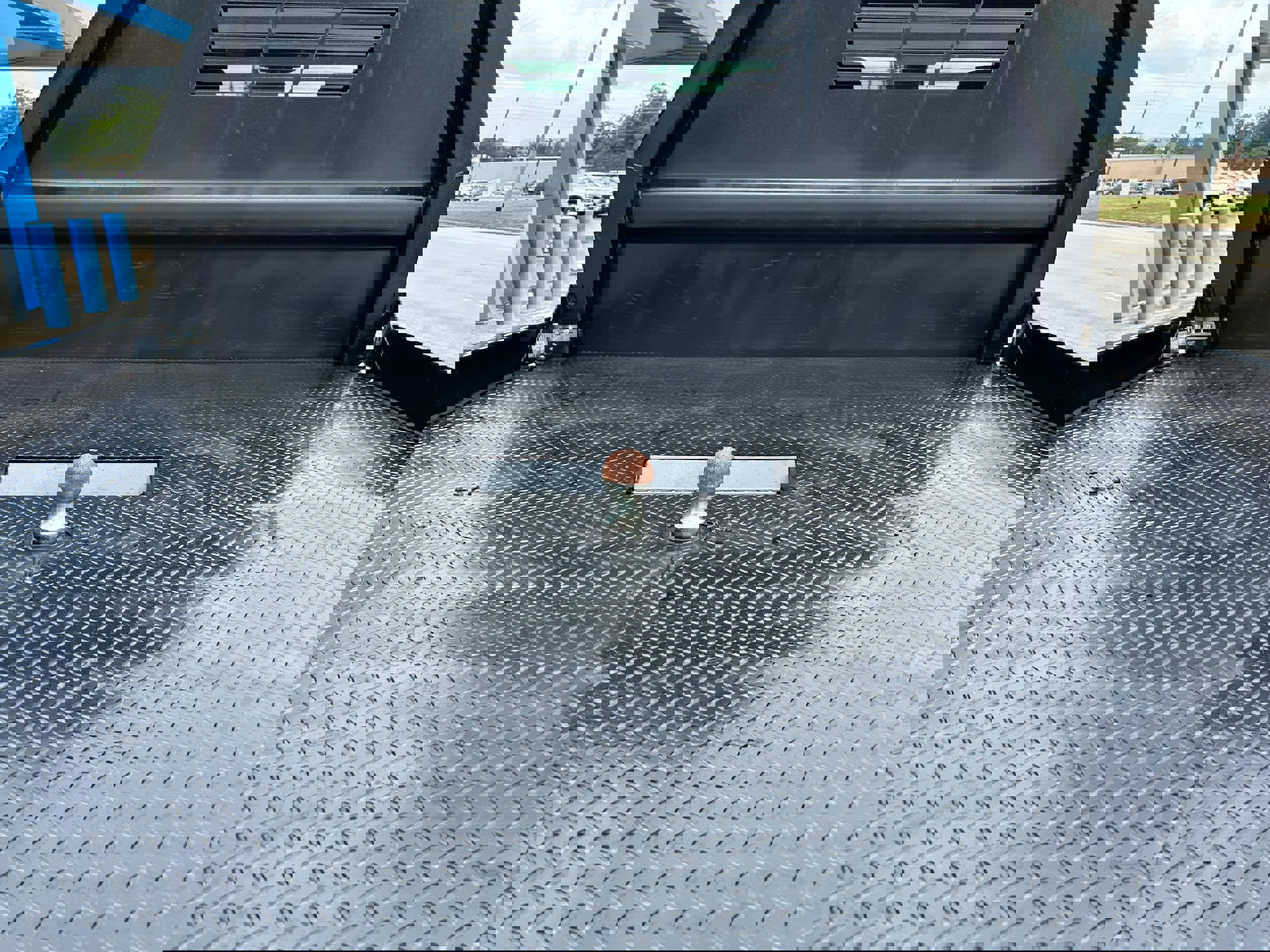 Used 2024 Chevrolet Silverado 2500 LT w/ Convenience Package image 5