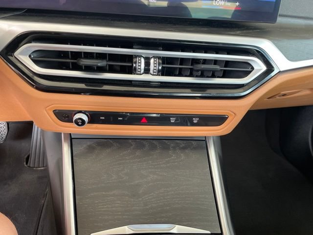Used 2023 BMW 330i xDrive Sedan w/ Driving Assistance Package AWD/4WD image 33