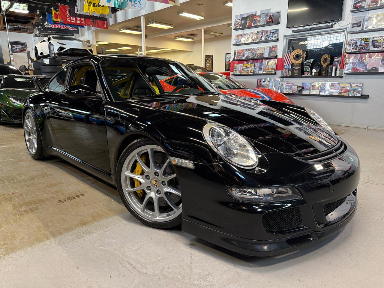 Used 2007 Porsche 911 GT3 RWD image 1