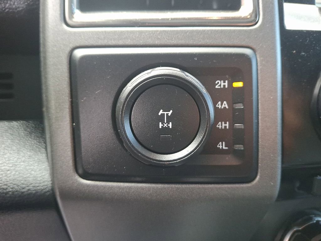 Used 2017 Ford F150 Raptor w/ Equipment Group 801A Mid image 25