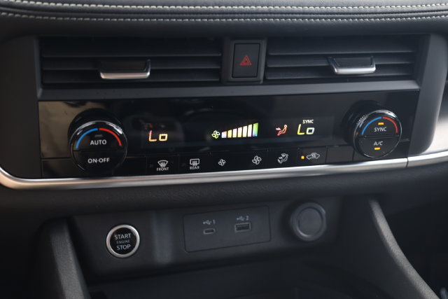 Certified 2023 Nissan Rogue SV AWD/4WD image 23