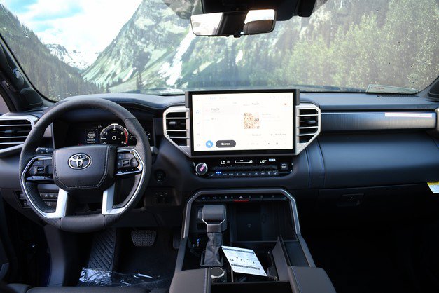 New 2026 Toyota Sequoia Platinum AWD/4WD image 9