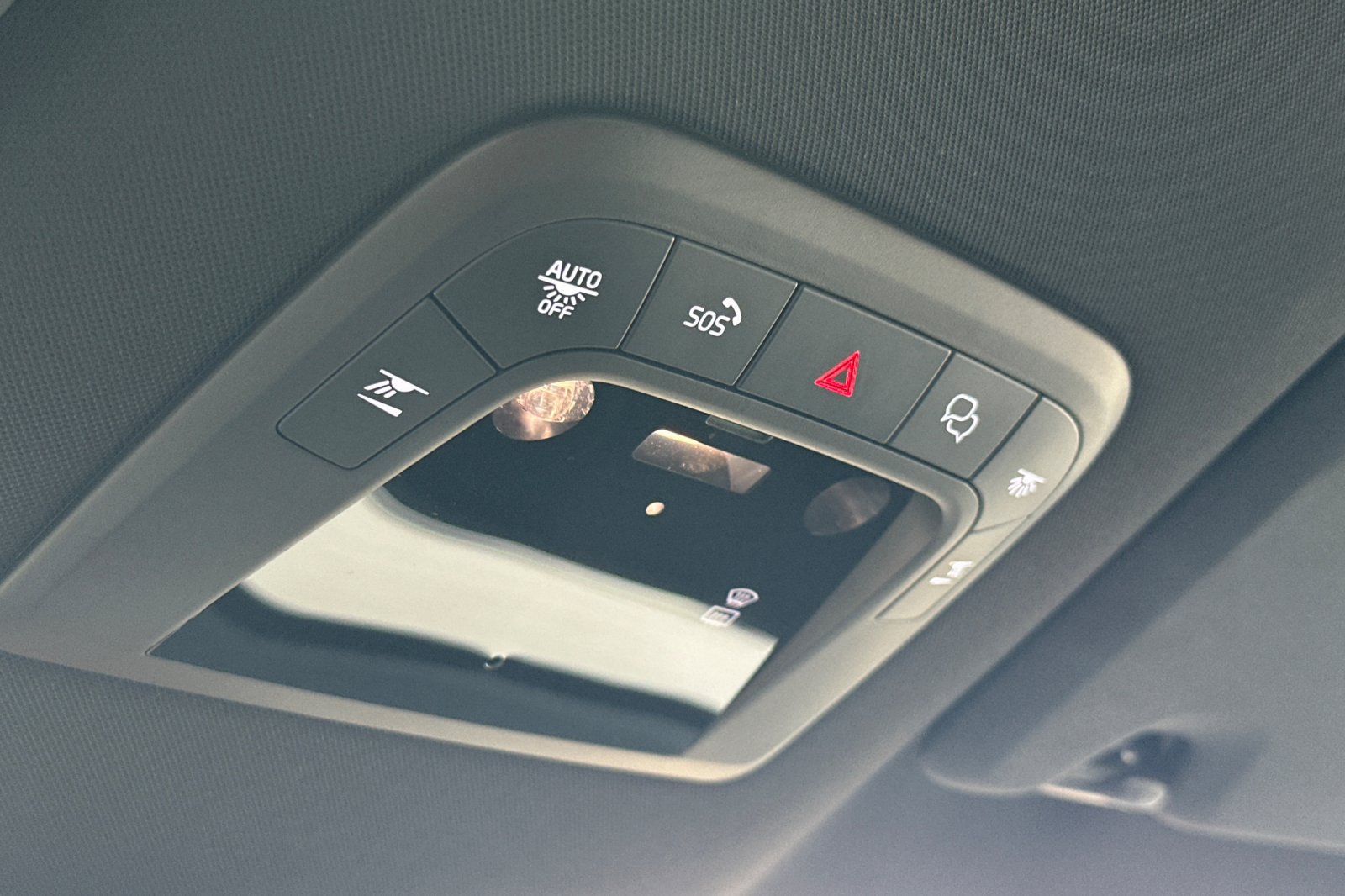 Certified 2025 Volvo EX90 Ultra AWD/4WD image 33