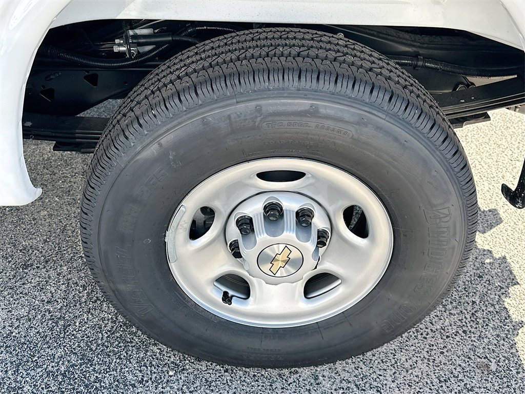 New 2025 Chevrolet Express 2500 w/ Driver Convenience Package image 16