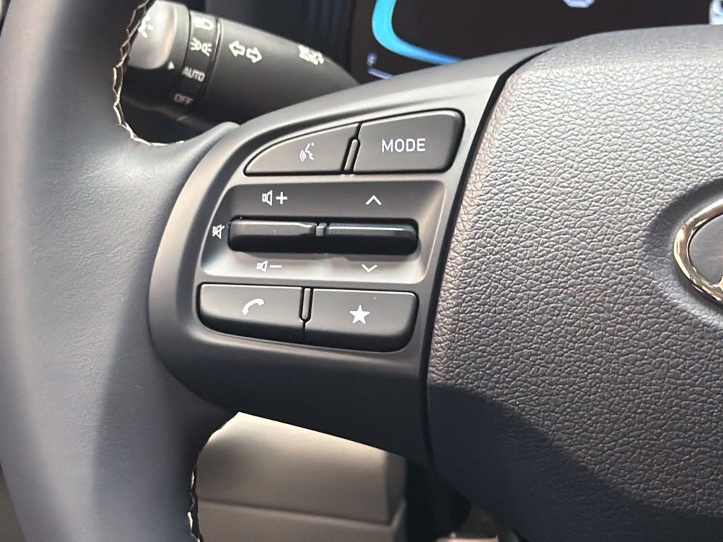New 2026 Hyundai Venue SEL FWD image 21