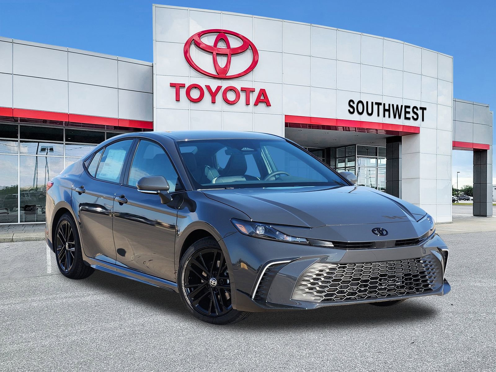 New 2026 Toyota Camry SE w/ Convenience Package