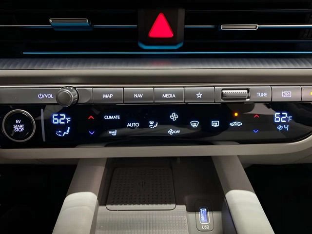 Used 2025 Hyundai Ioniq 6 SEL RWD image 52
