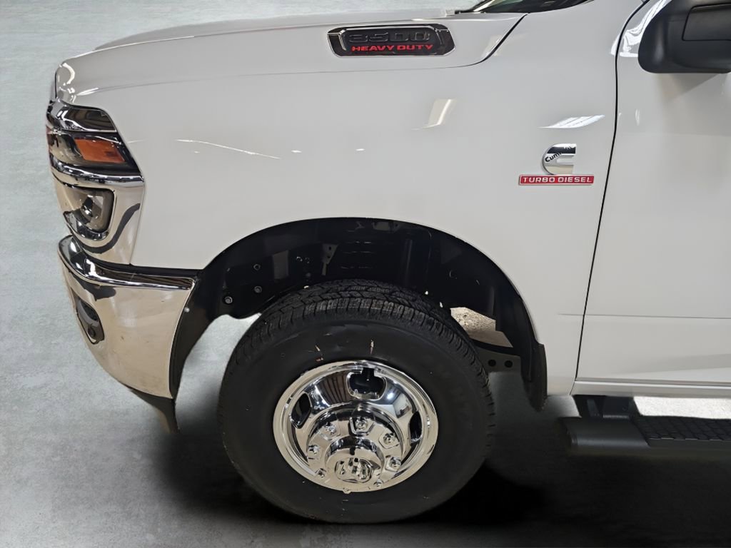 New 2026 RAM 3500 Tradesman image 39