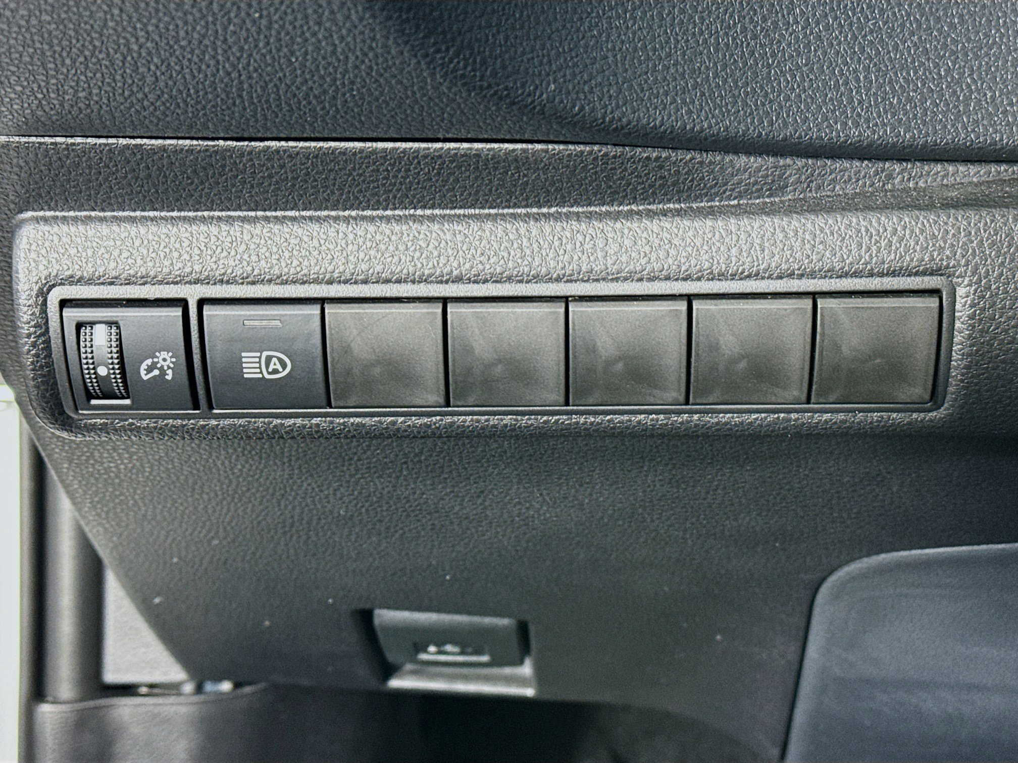 Certified 2026 Toyota Corolla LE FWD image 10