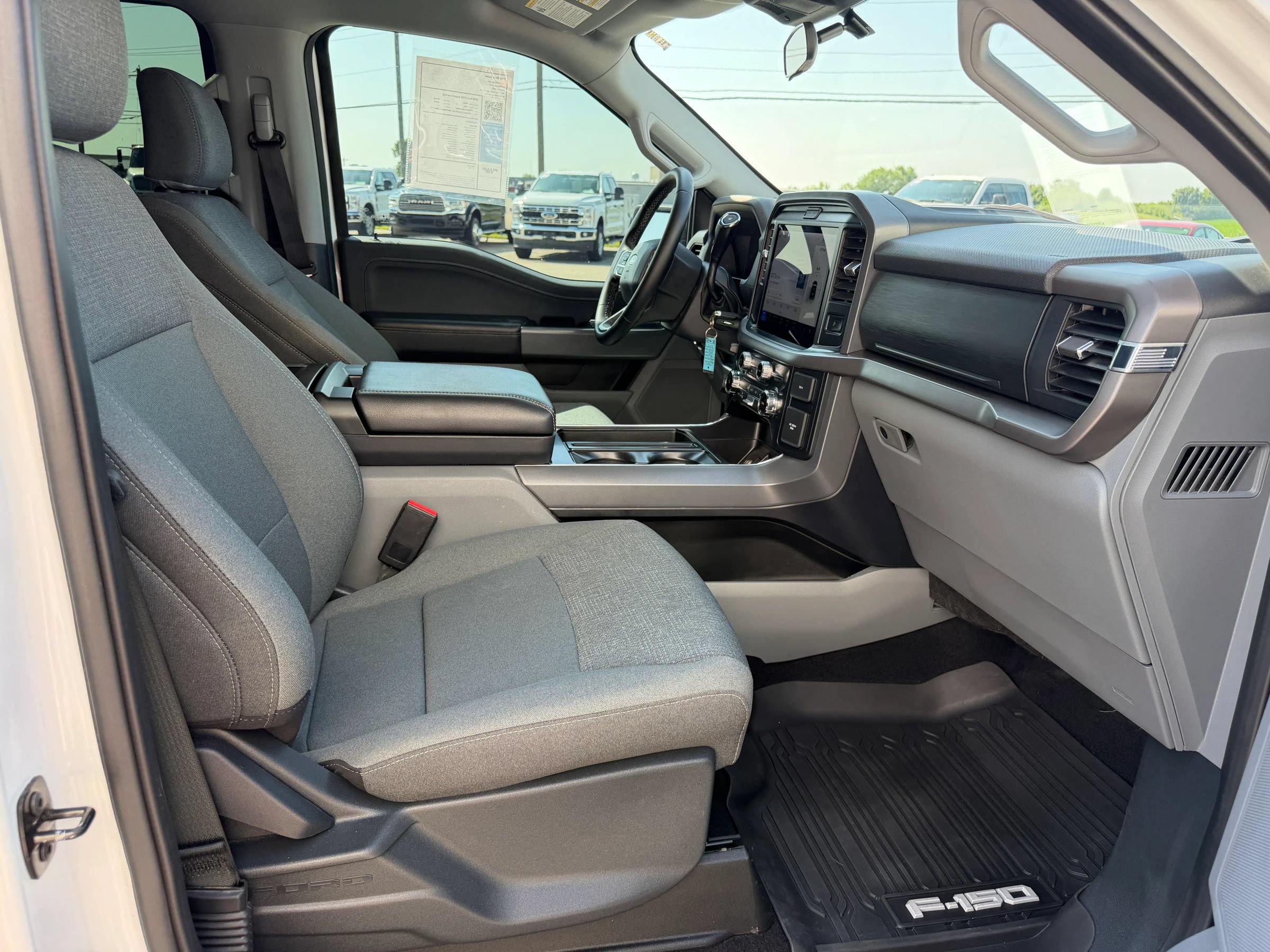 Used 2025 Ford F150 XLT w/ Equipment Group 301A Standard AWD/4WD image 32