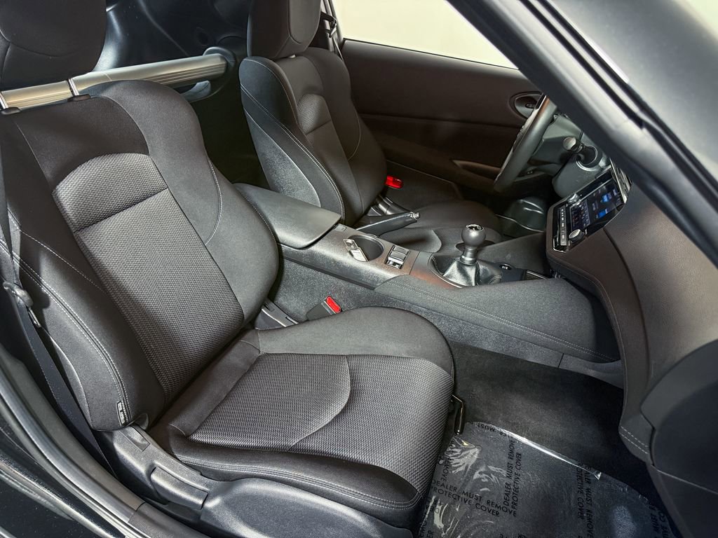 Certified 2024 Nissan Z Sport w/ Floor Mat Package RWD image 14