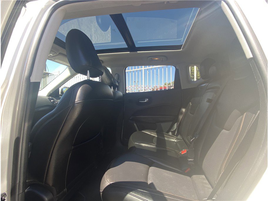 Used 2021 Jeep Compass Limited w/ Sun and Sound Group image 9