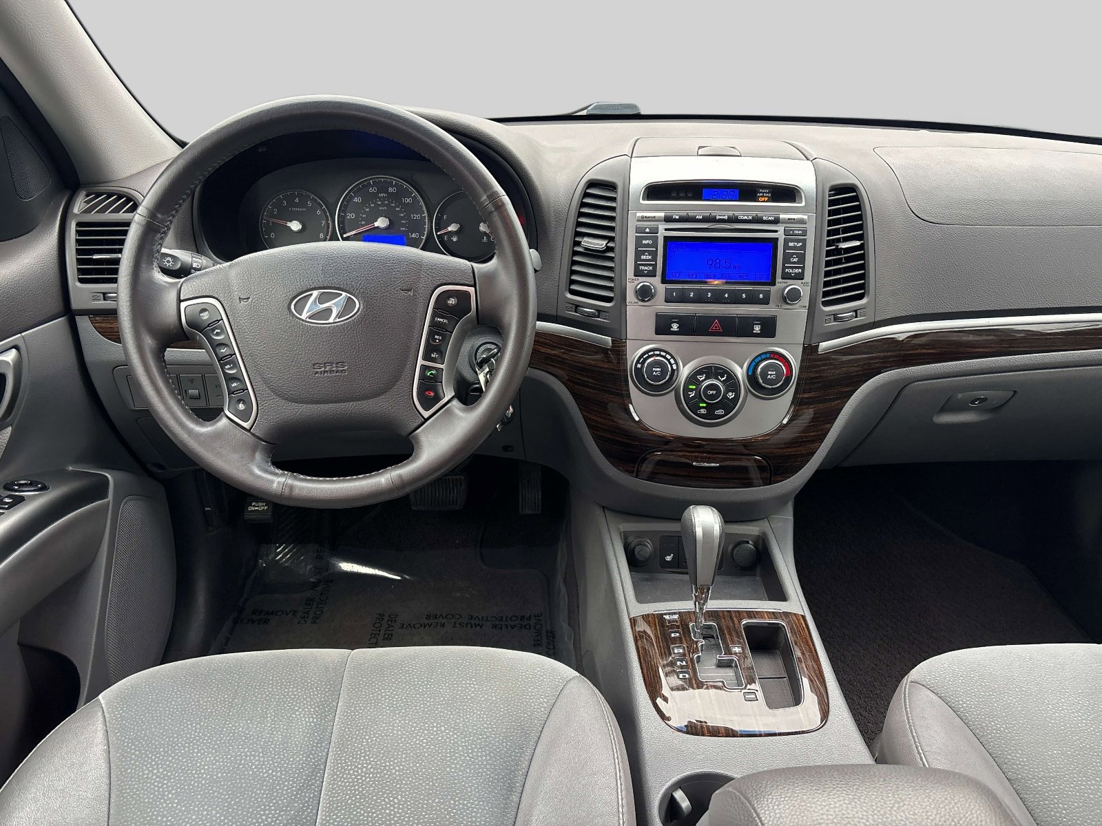 Used 2011 Hyundai Santa Fe SE image 13